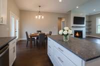 Virtually staged eat in dining area!