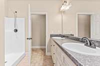 Primary Bathroom w/Water Closet