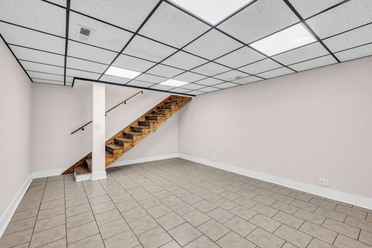 Basement View 18x19 with Tile Floor