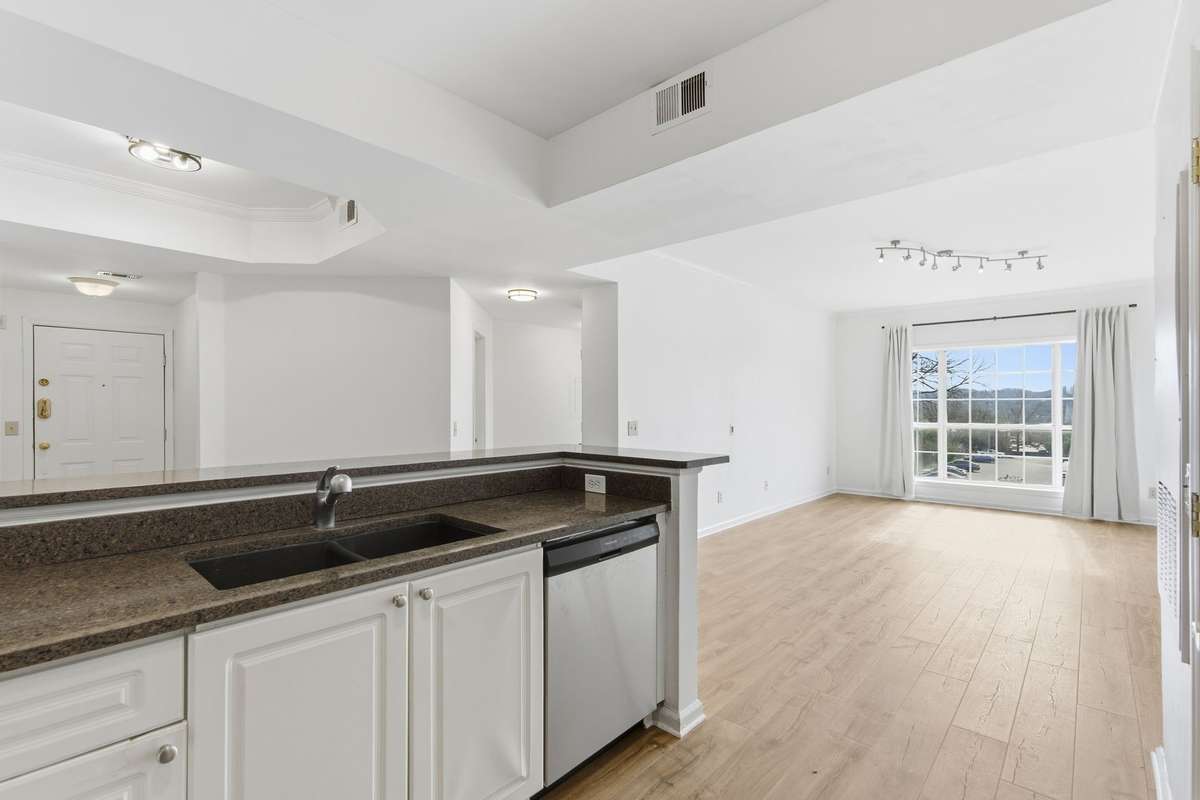 Large open floor plan with great flow from the living to kitchen and dining
