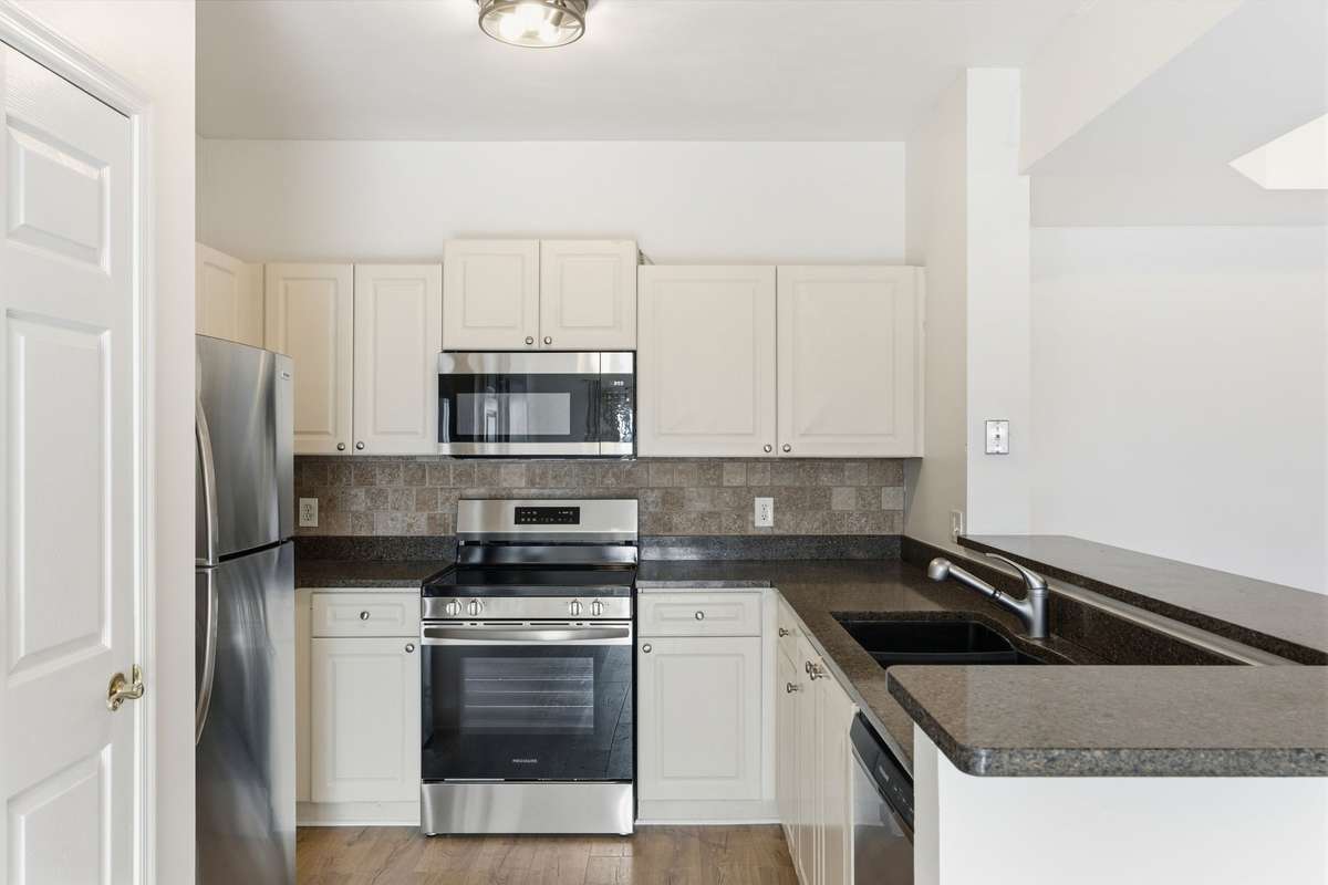 New appliances in the kitchen - all stay with property