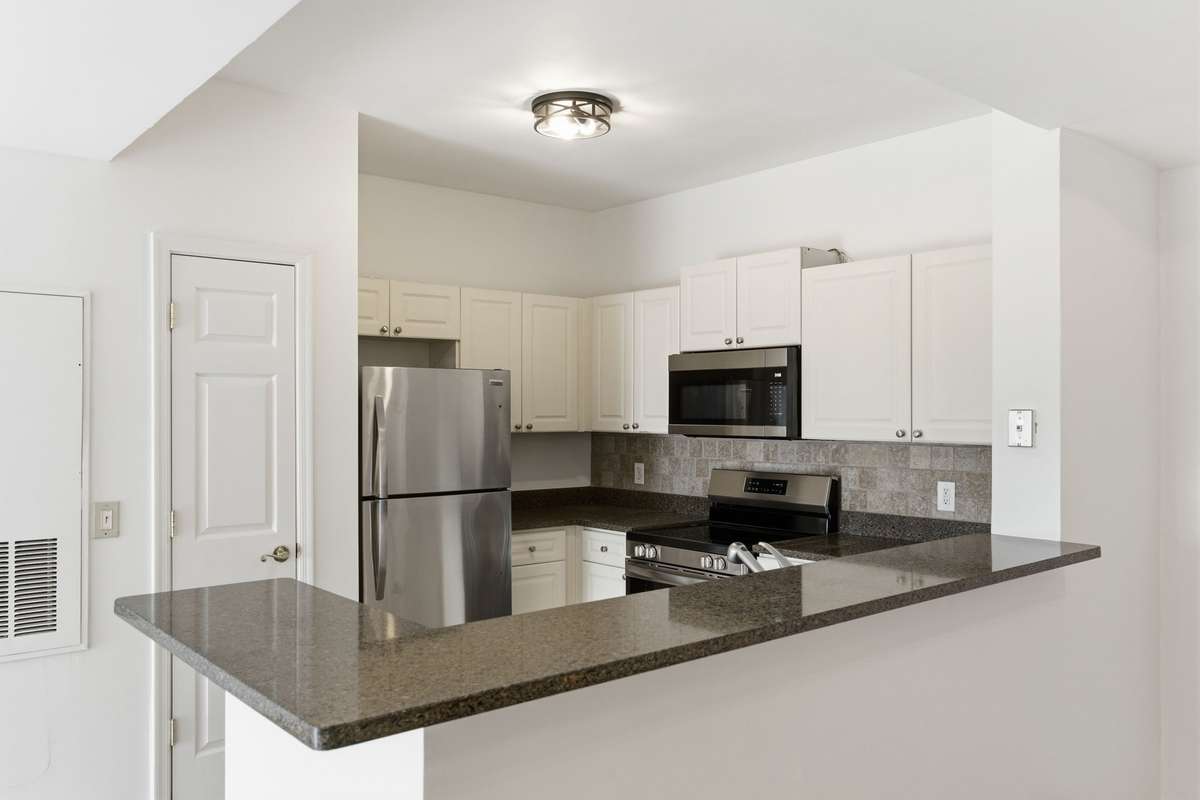Enjoy new appliances - great kitchen with pantry space