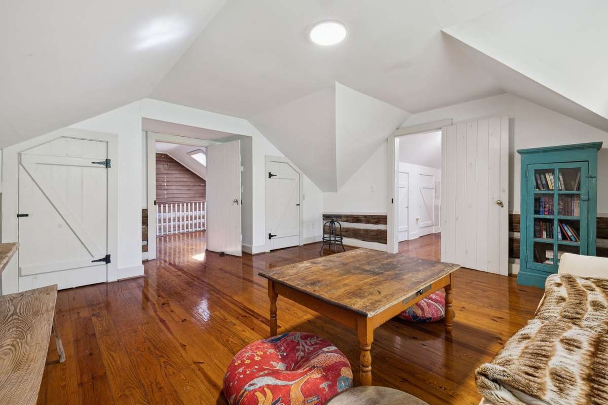 Photo of property located at 2060 Old Hillsboro Rd