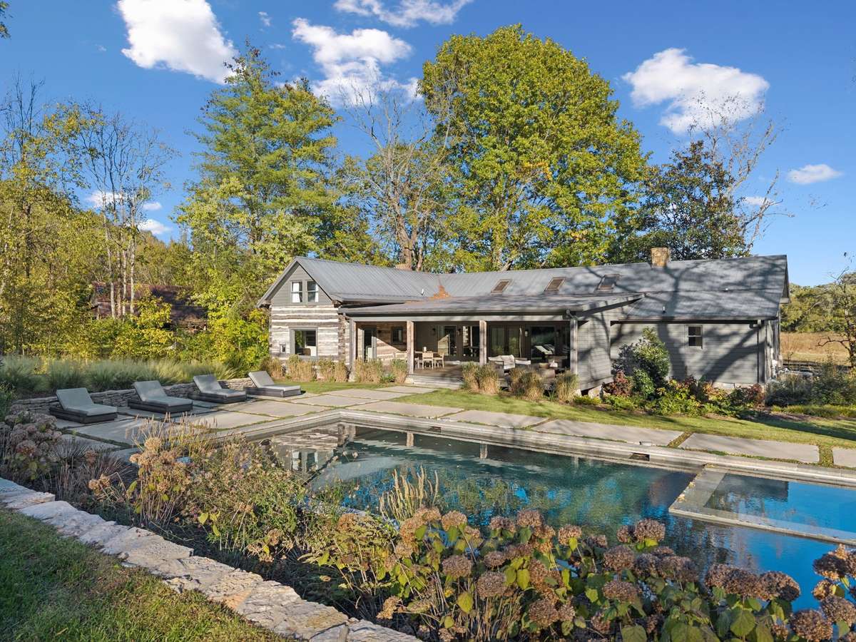 Photo of property located at 2060 Old Hillsboro Rd
