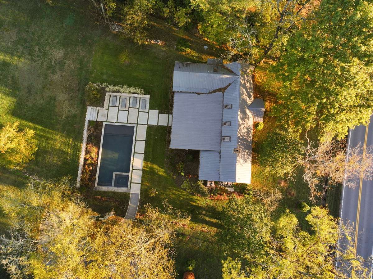 Photo of property located at 2060 Old Hillsboro Rd