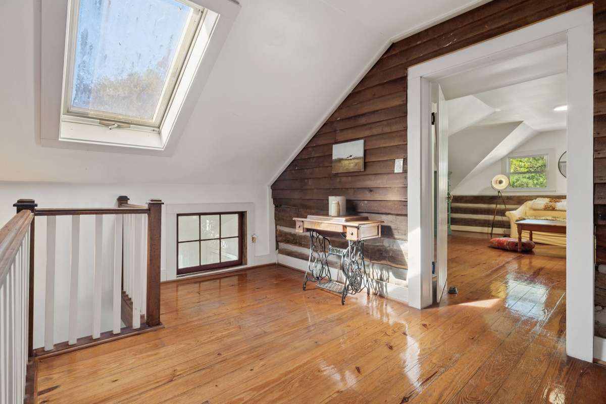 Photo of property located at 2060 Old Hillsboro Rd