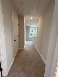 Hall way between upstairs bedrooms