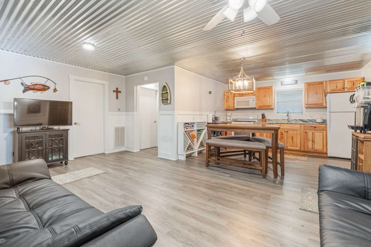 Open Floor Plan with on Trend Colors and Finishes!