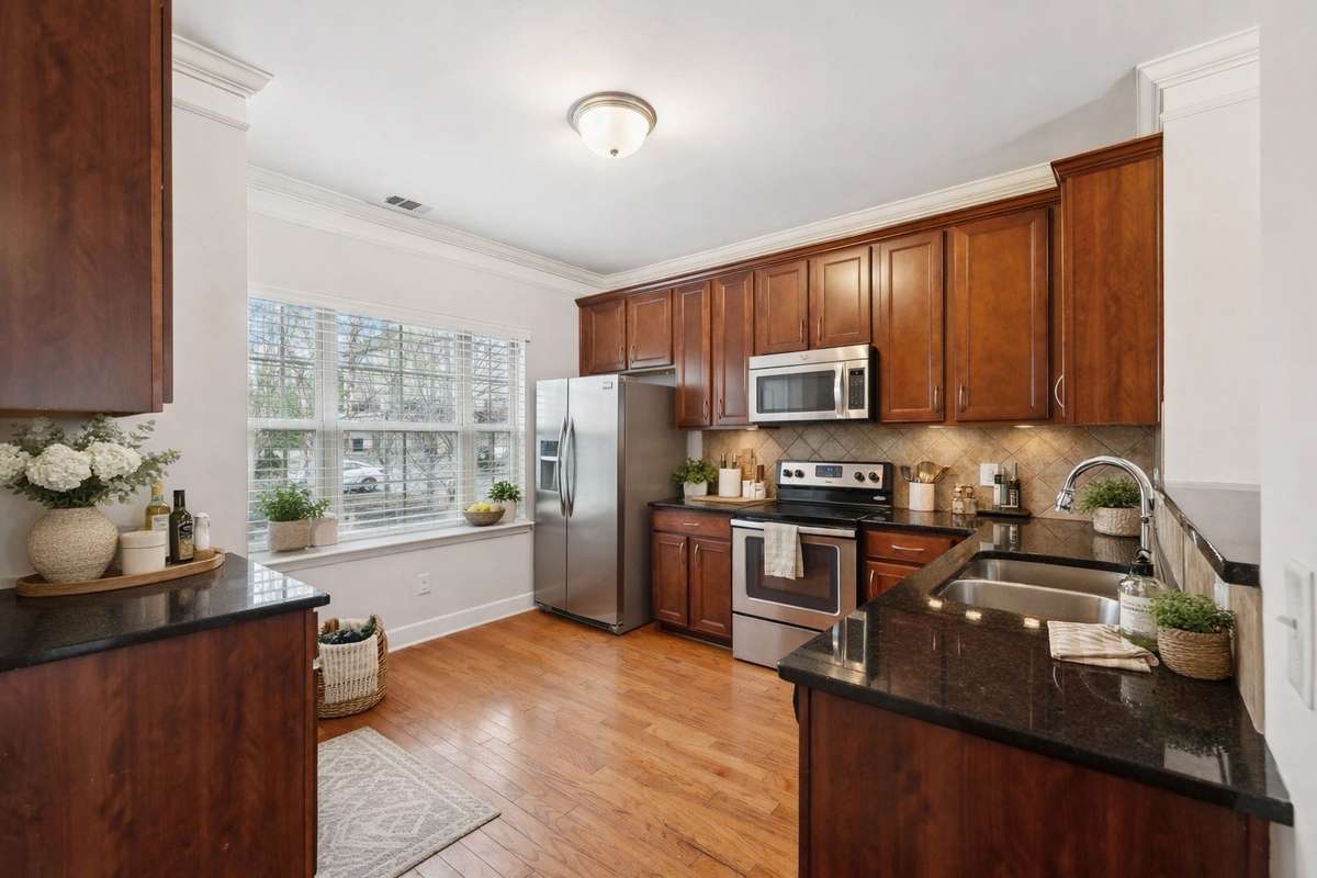 Virtually staged - Kitchen