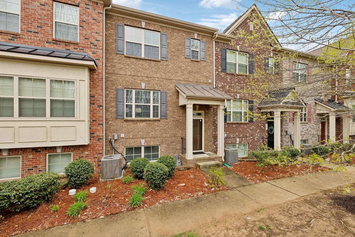 Welcome to 5545 Prada Drive!