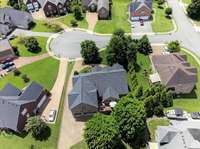 Located at 1003 Thistle Ct in Hendersonville, this beautifully updated home offers main-level living, a 3-car garage, huge bonus room, sunroom, private yard, and more—just 25 mins from Nashville and minutes to Old Hickory Lake, shopping, and dining.