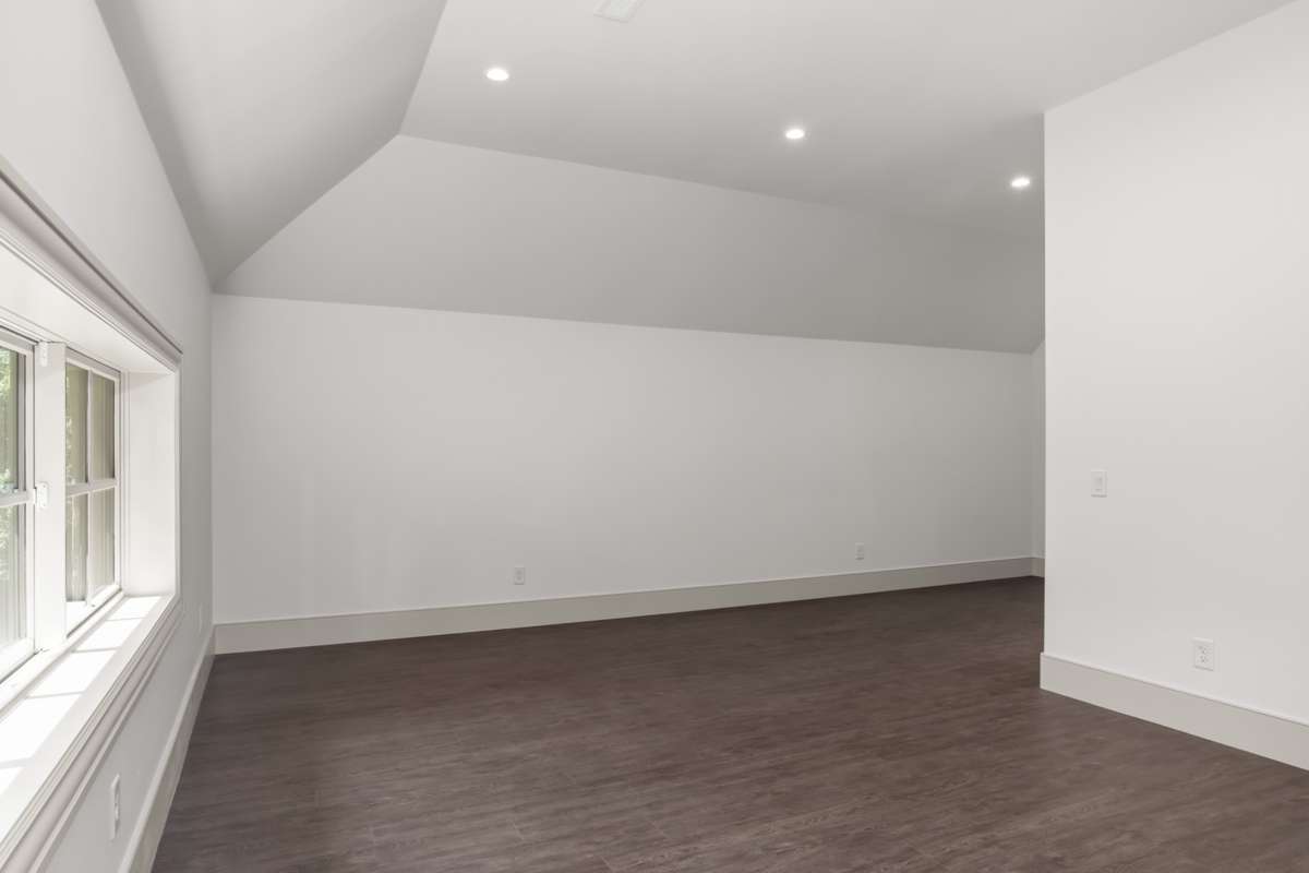 Large bedroom in the attached apartment.