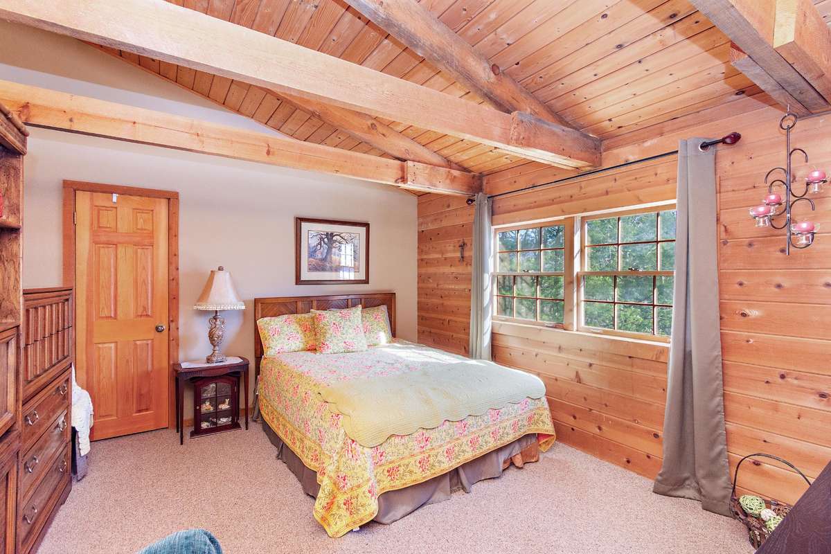 Secondary bedroom upstairs