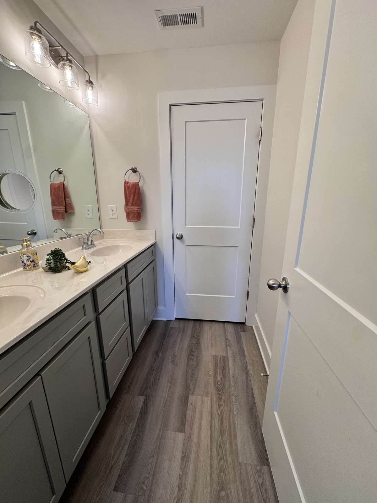 HALLWAY BATHROOM