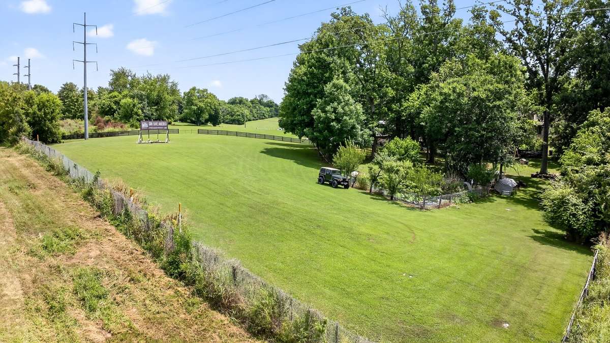 Big backyard that backs up to I65.