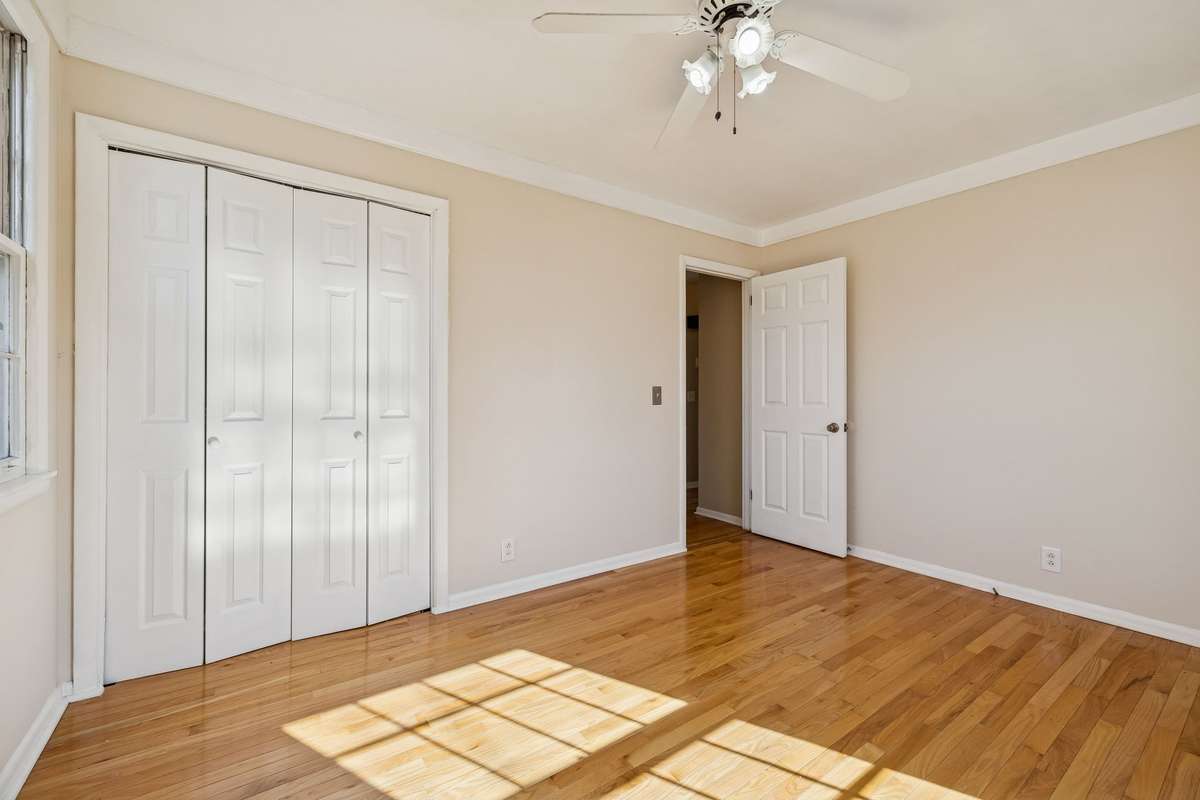 Second bedroom, 13'1" x 9'11"