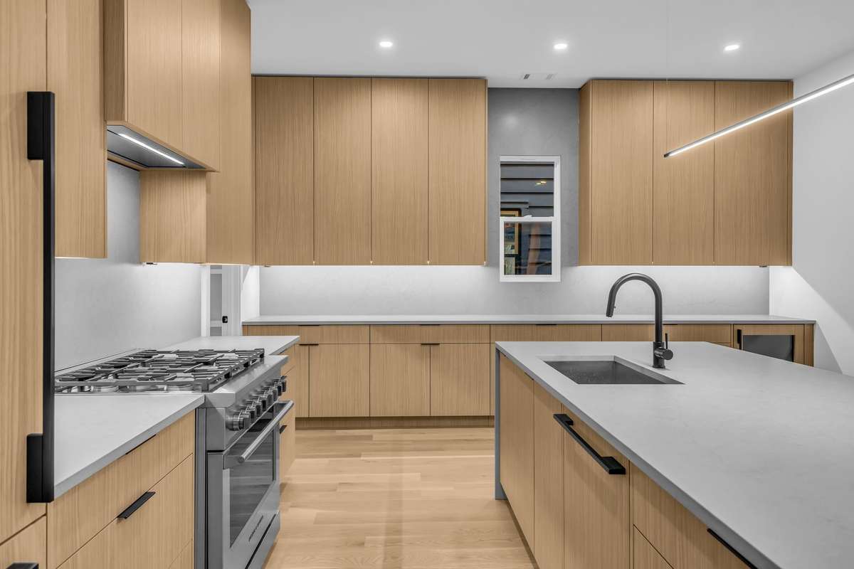 Quartz countertops and backsplash