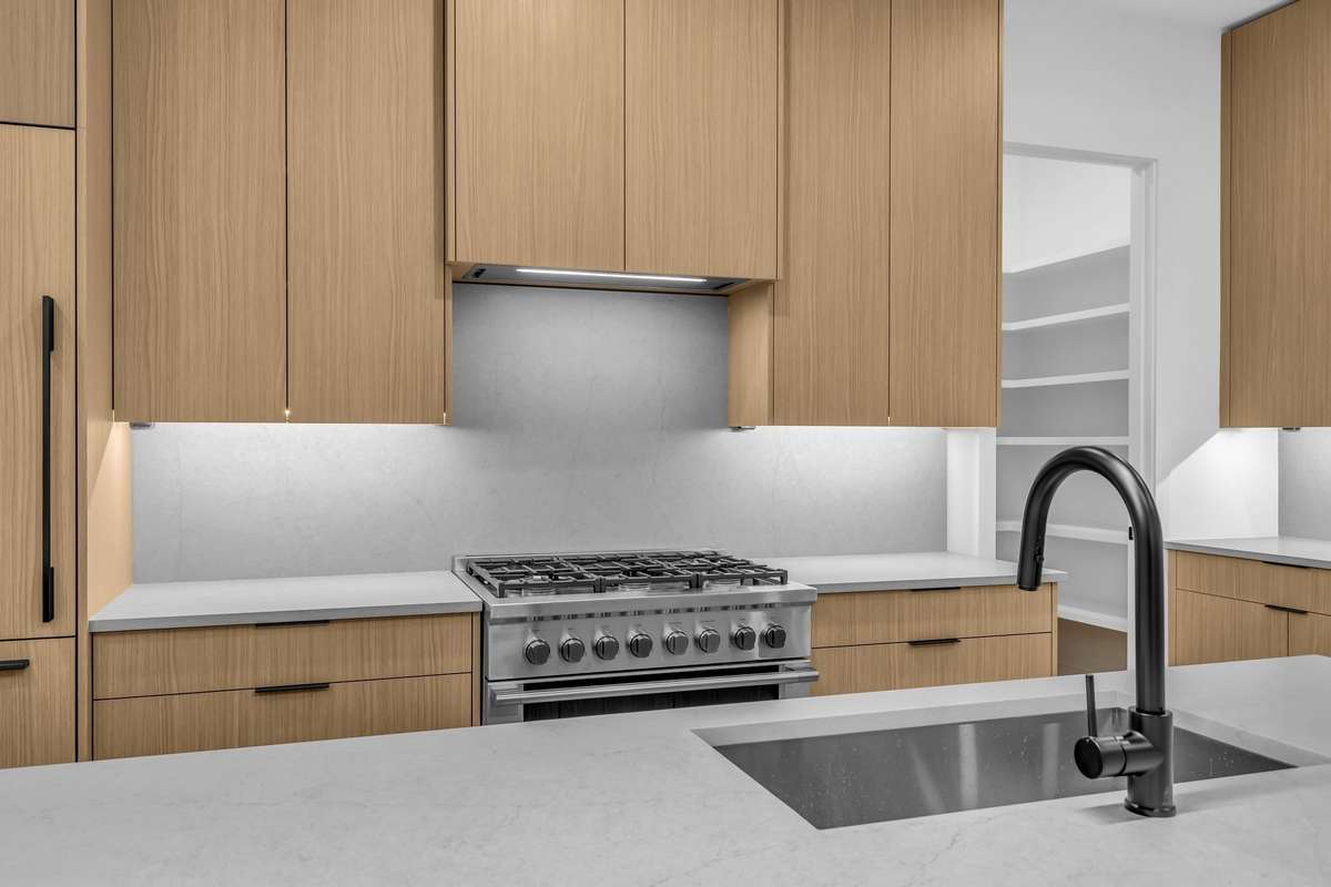 Expansive cabinets plus pantry