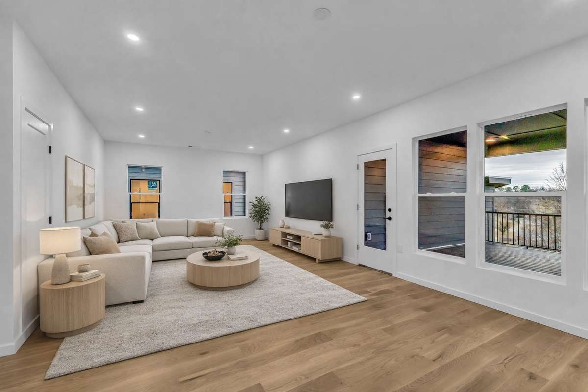 Bonus Room (digital staging)