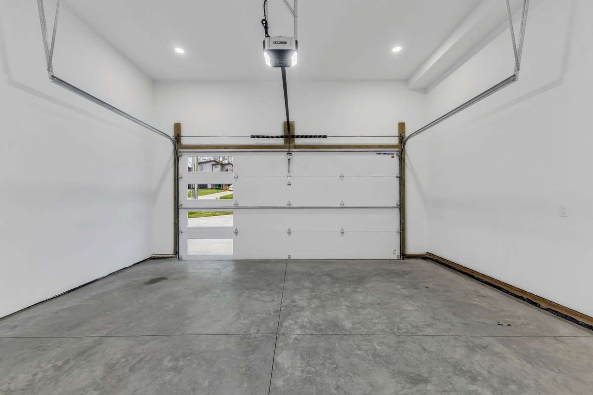 2 Car Garage
