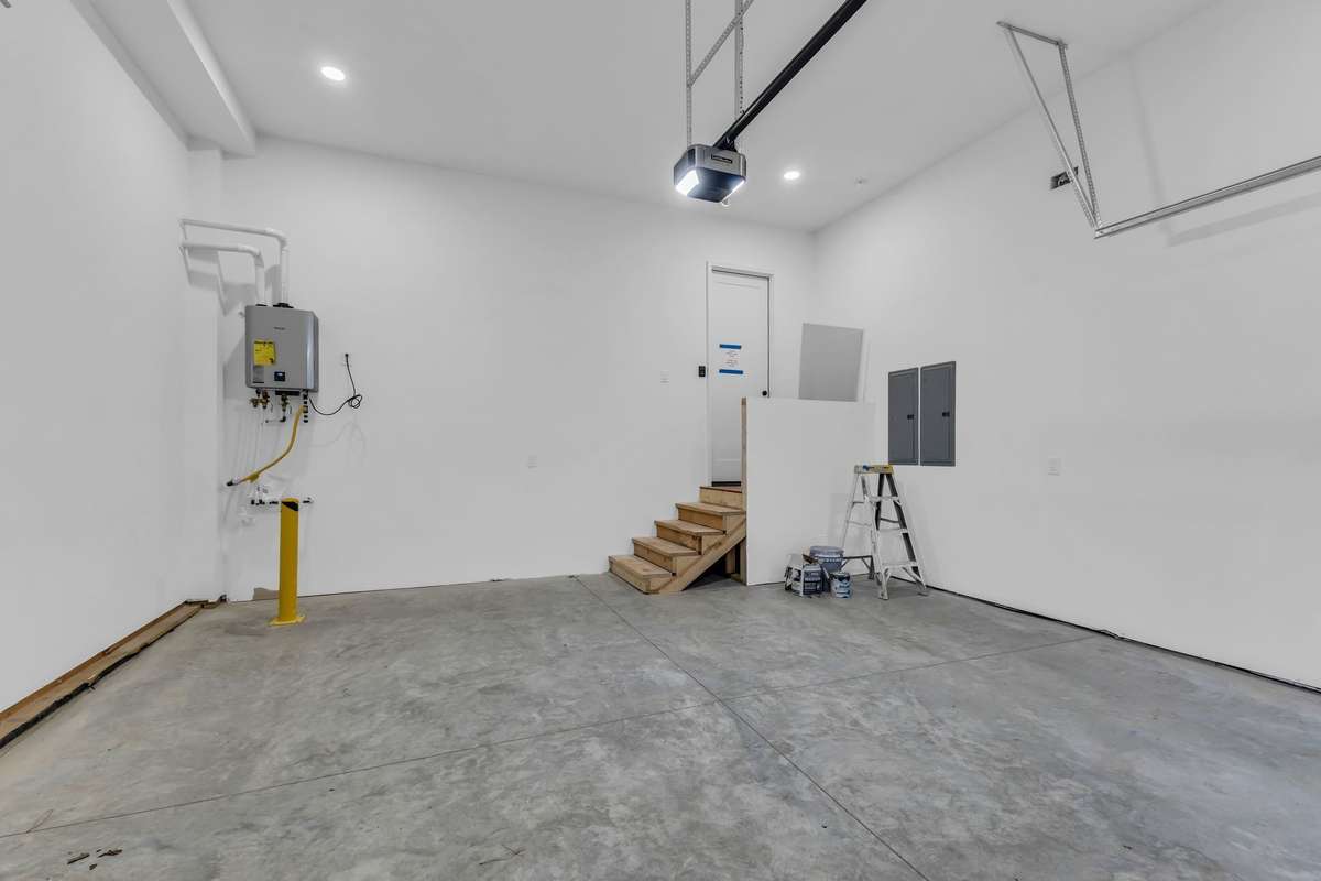 2 Car Garage