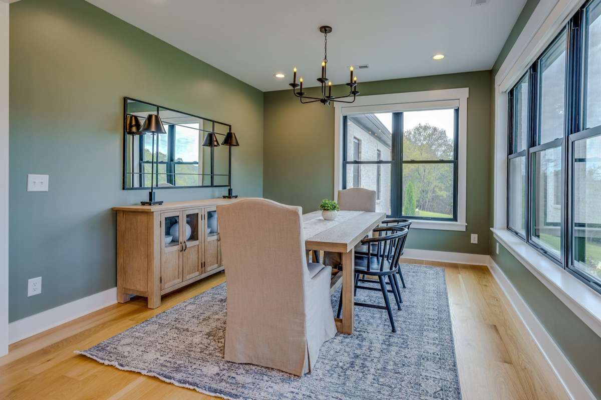 Separate dining-room
