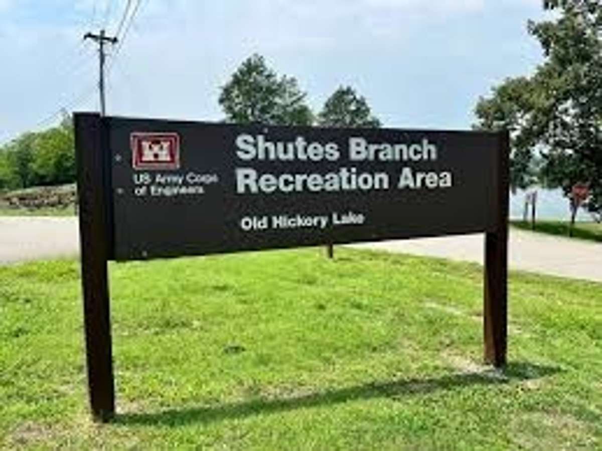 Saddle Ridge is just minutes away from Old Hickory Lake  and the Shutes Branch Recreation area.