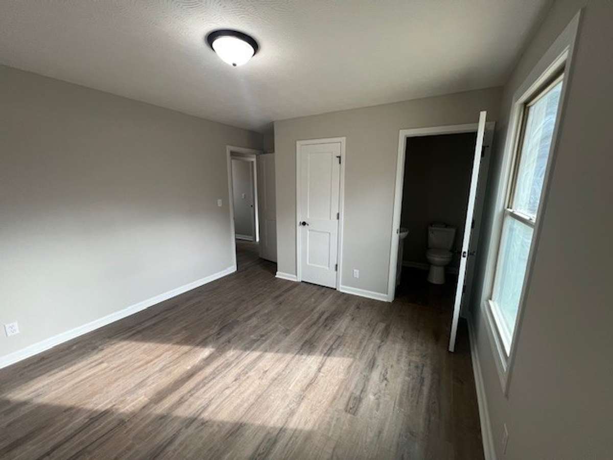 Master bedroom has 1/2 bath.
