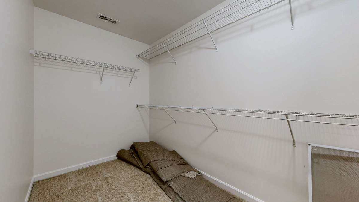 Bedroom 3 Closet