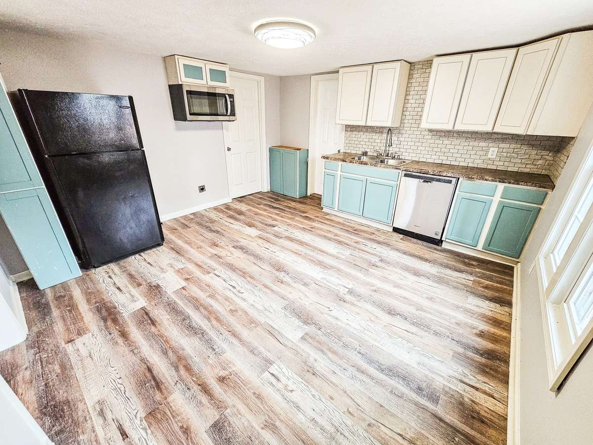 Plenty of space to move in the Kitchen.