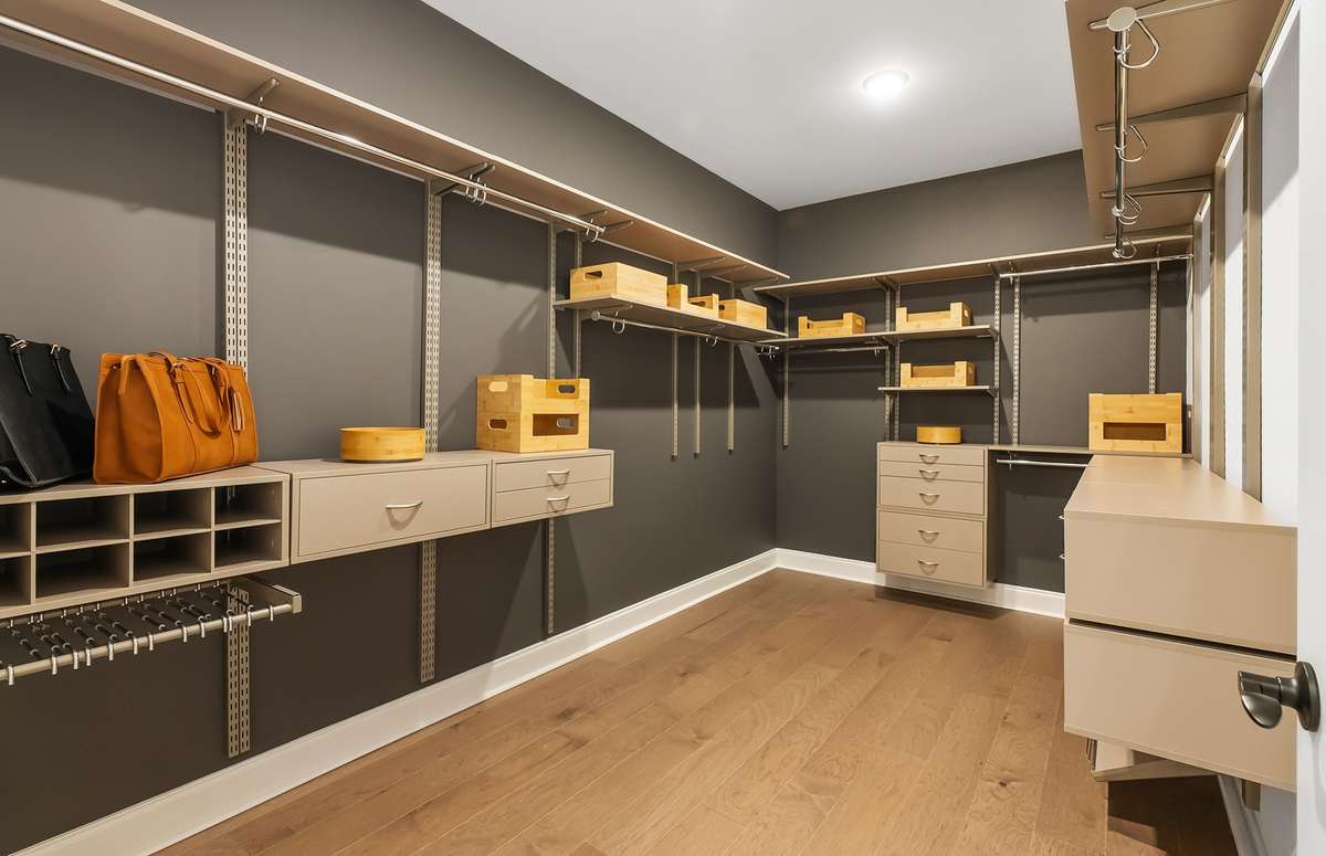 Model / Inspirational Photo: Ask Sales Consultant for Available Structural and Interior Design Options.