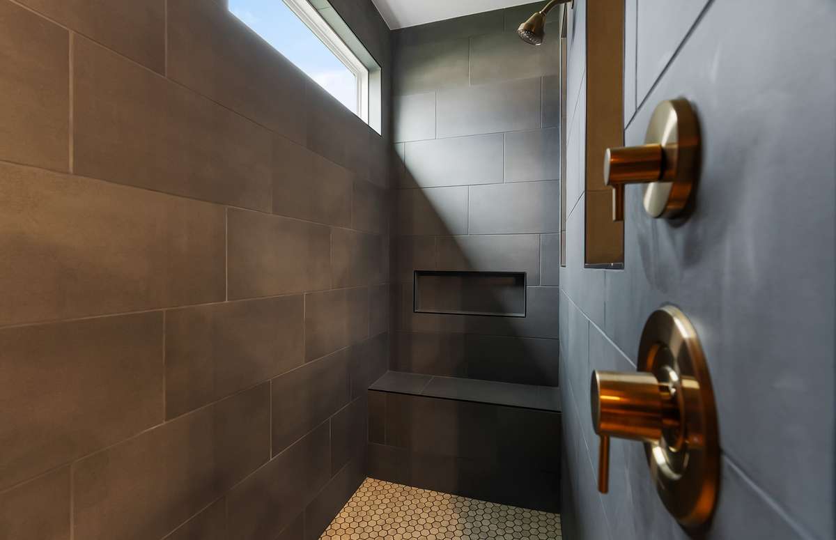 Model / Inspirational Photo: Ask Sales Consultant for Available Structural and Interior Design Options.