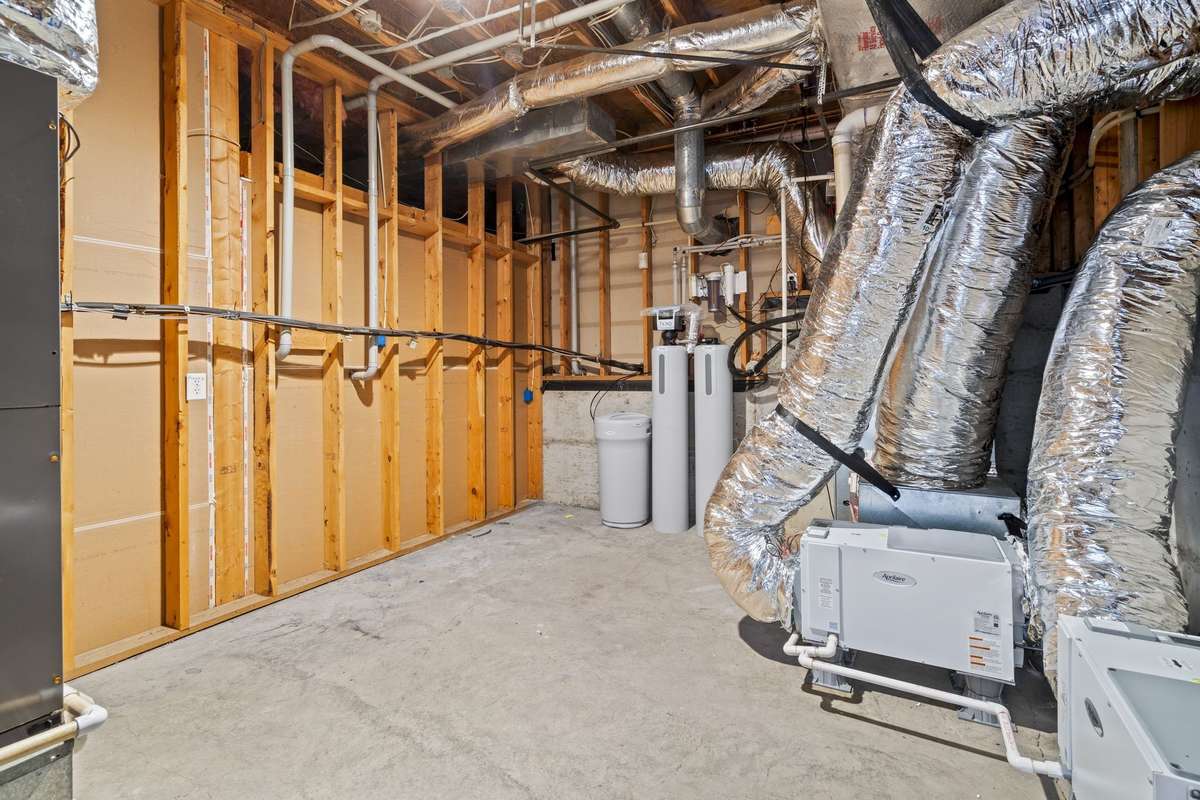 Mechanical closet. All systems meticulously maintained. Extra storage. New water filtration softner system and dehumidification systems.