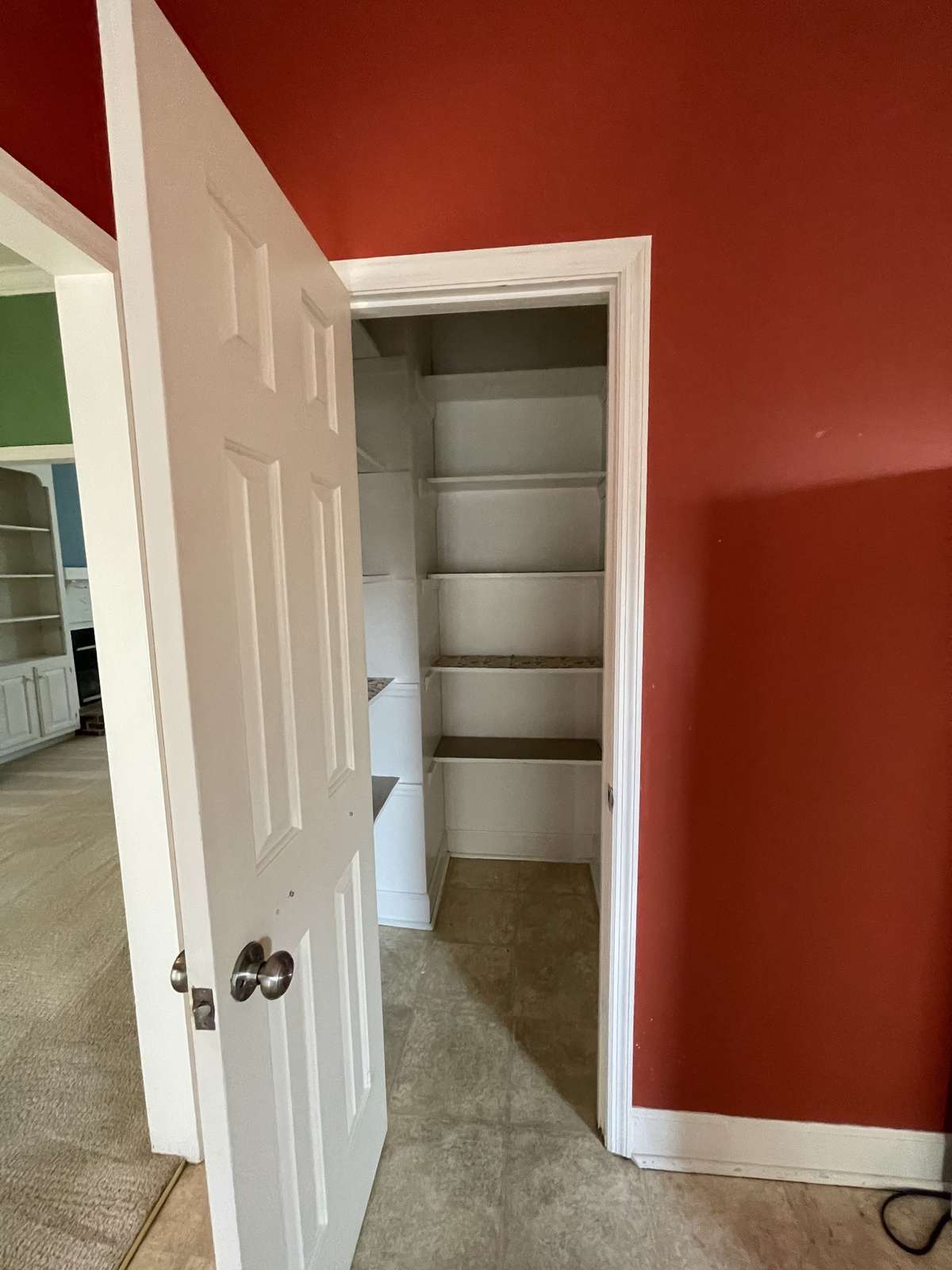 Kitchen pantry