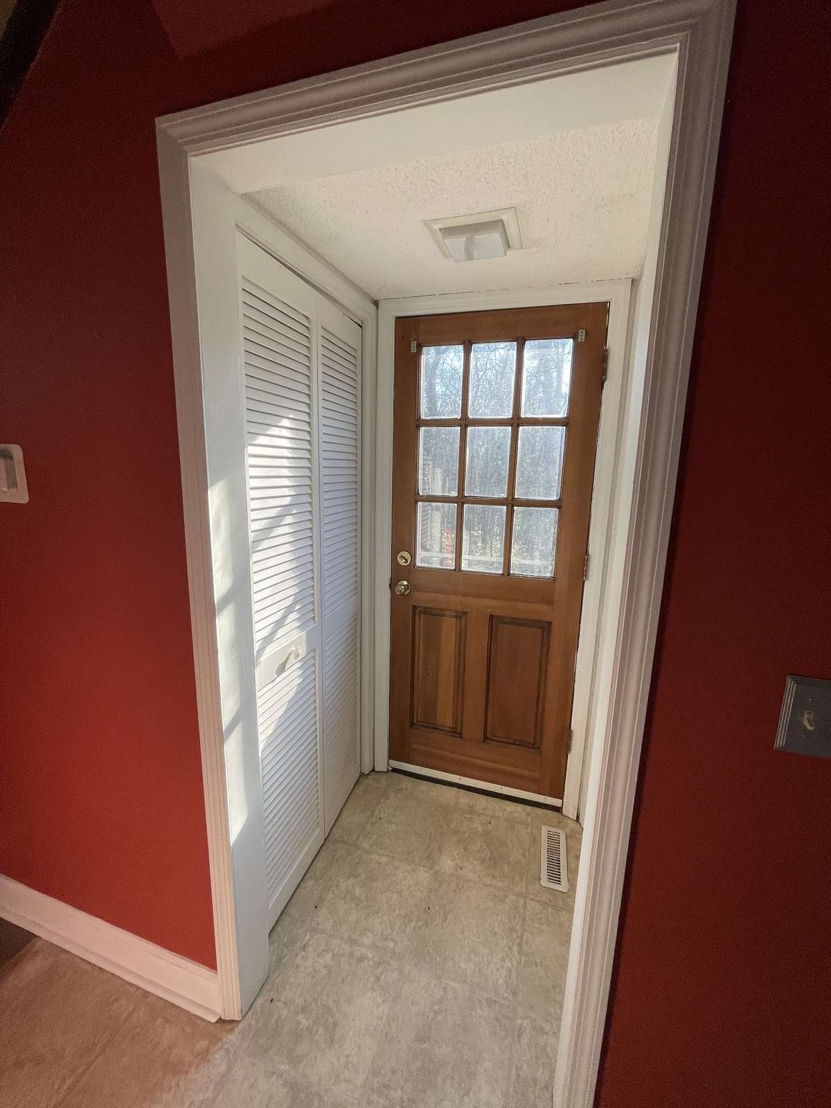 Side door