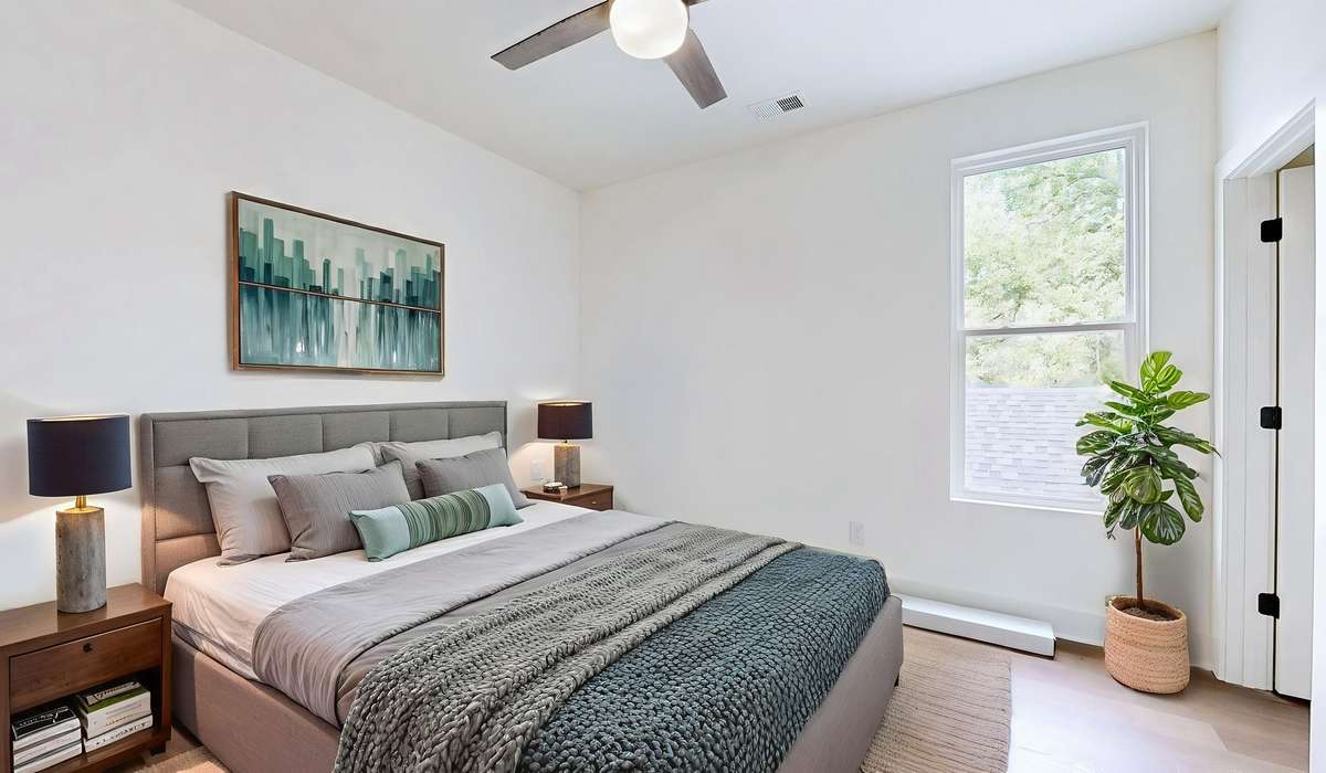 2nd Bedroom