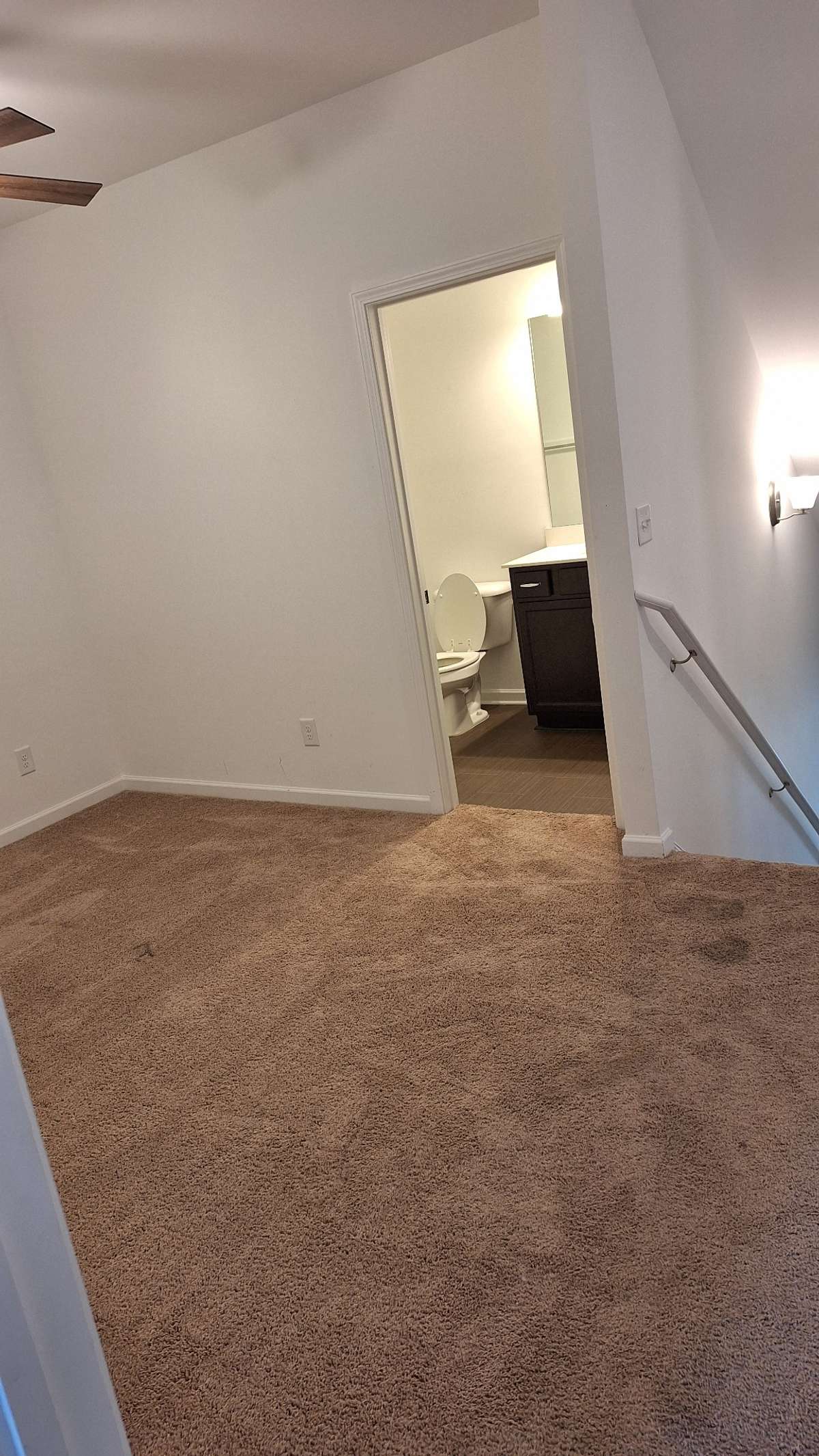 Loft w/Full Bathroom