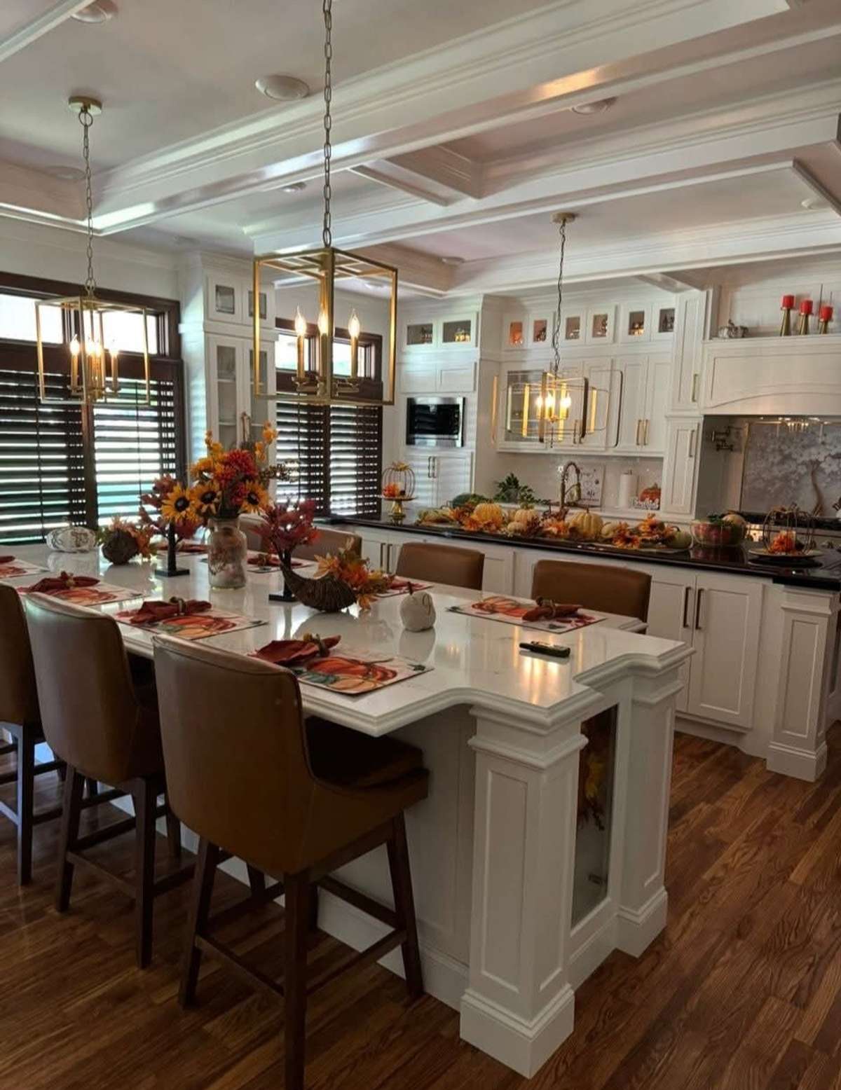 Fantastic Kitchen is decorated for Fall in this Photo!  Spacious Kitchen has 2 Island Cabinets for Holiday Celebrations!