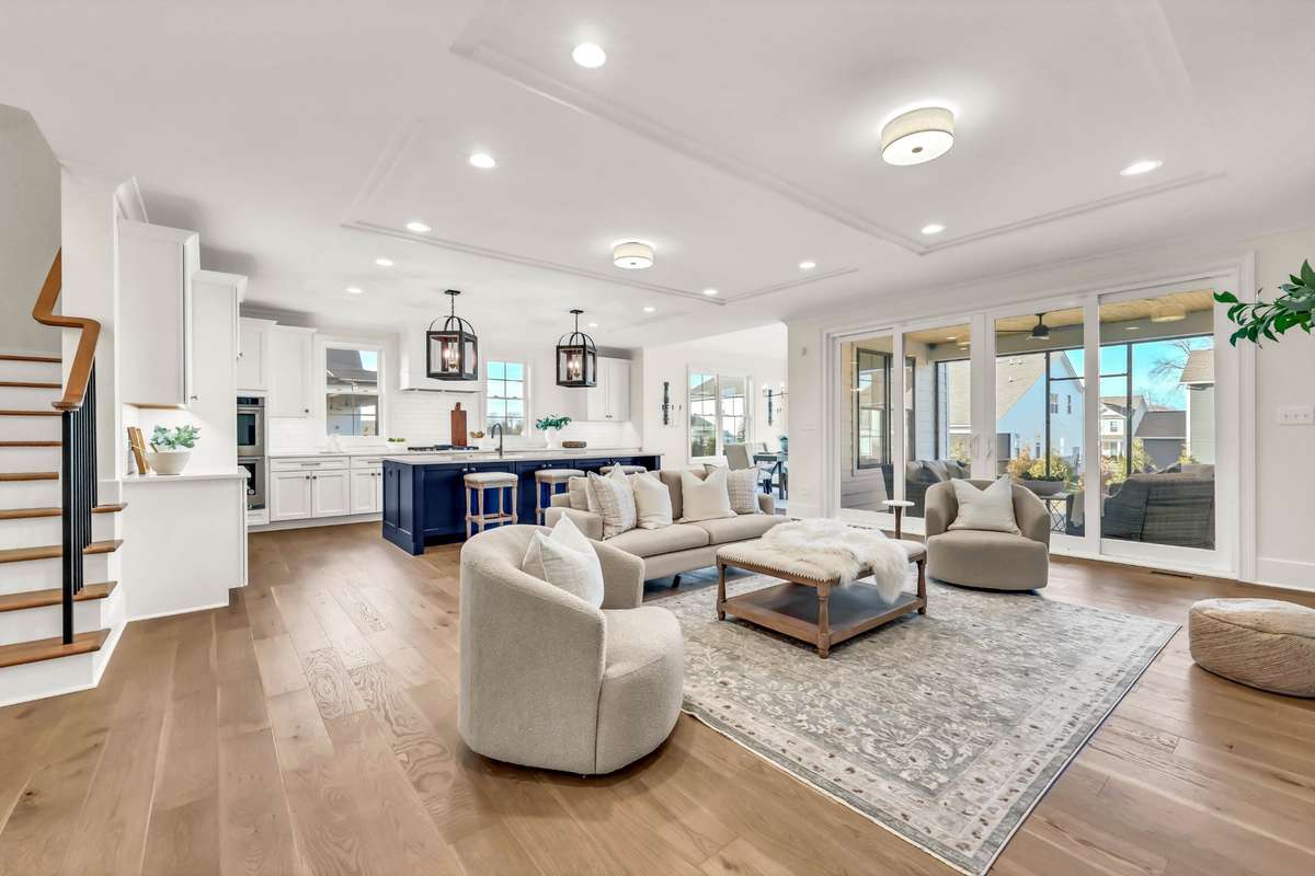 The kitchen flows right into the living room, what a great space to entertain
