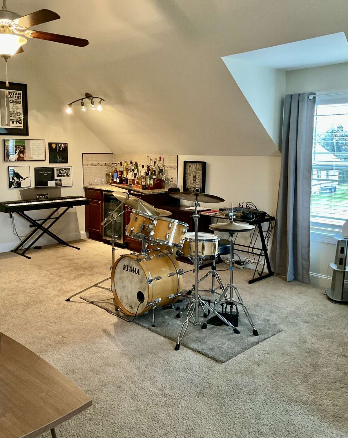 Bonus room also has a snack bar area and mini fridge.