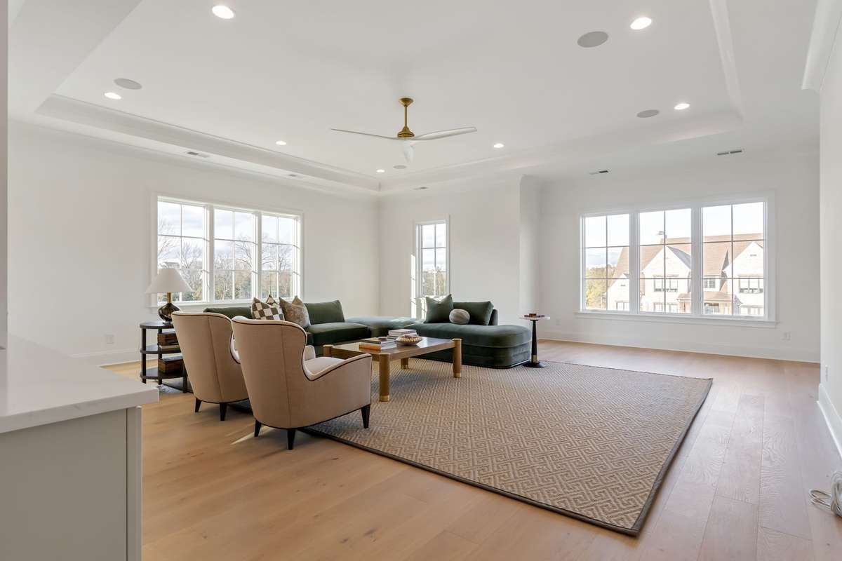 Bonus Room upstairs is a generous size and even has its own wet bar