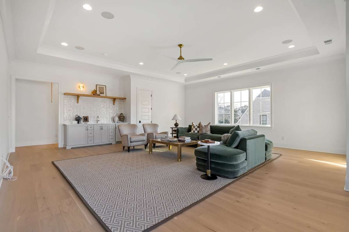 Bonus Room upstairs is a generous size and even has its own wet bar
