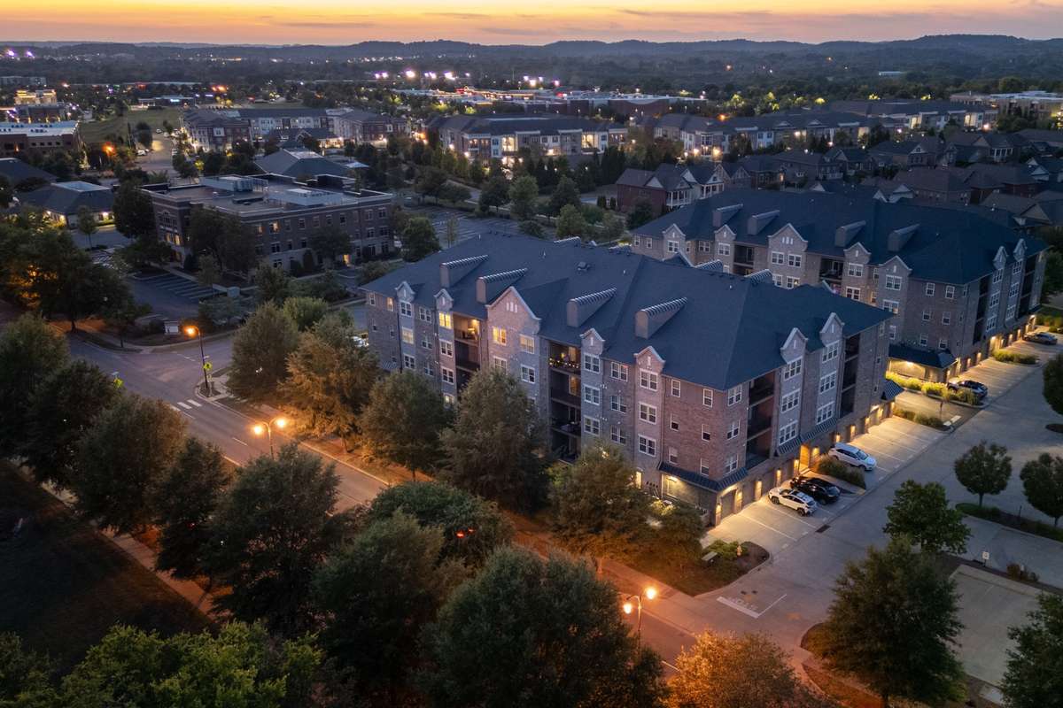 Lock and Leave, Prime 55+ highrise condo community with beautifully landscaped grounds, walking paths, and unmatched location near Hendersonville amenities.  What a view, what a location and just mintues to Old Hickory Lake recreation!