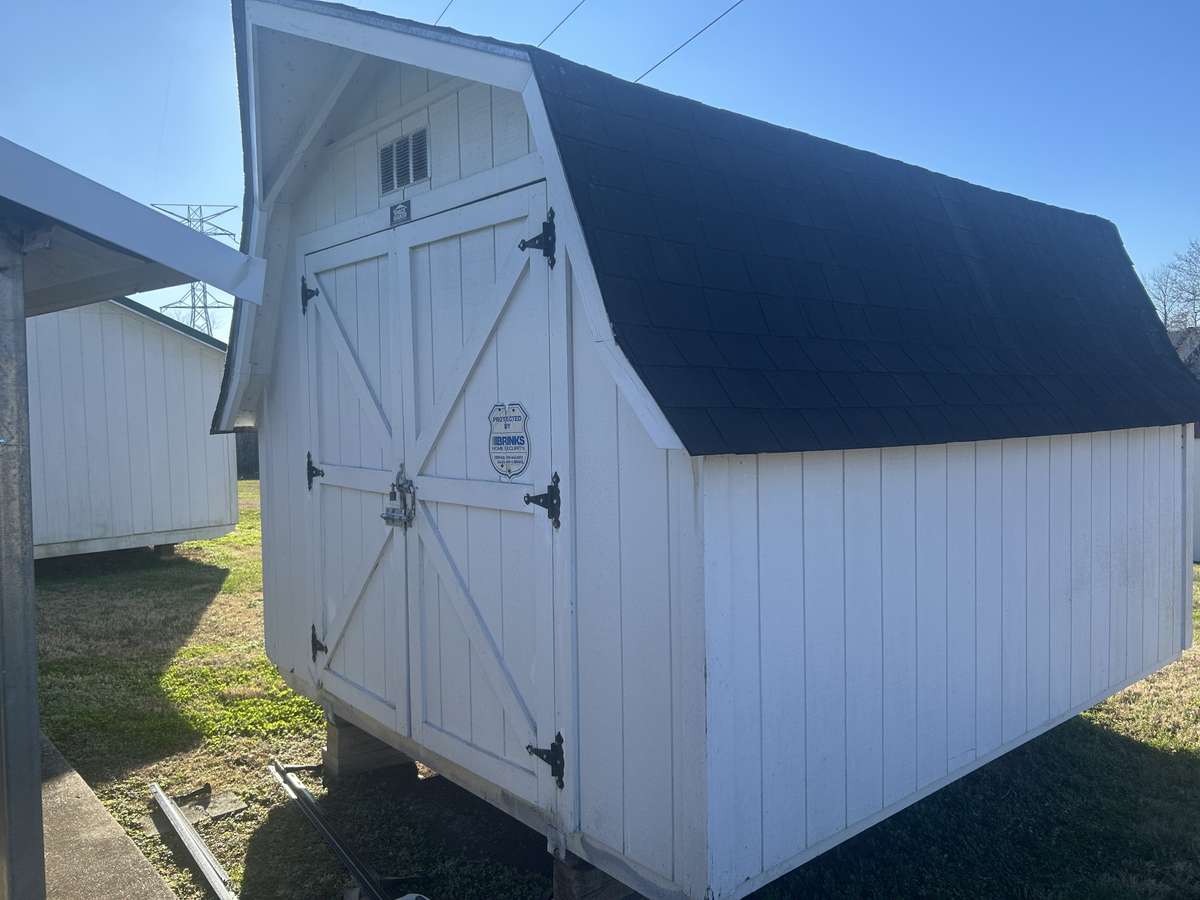 2 Storage Sheds