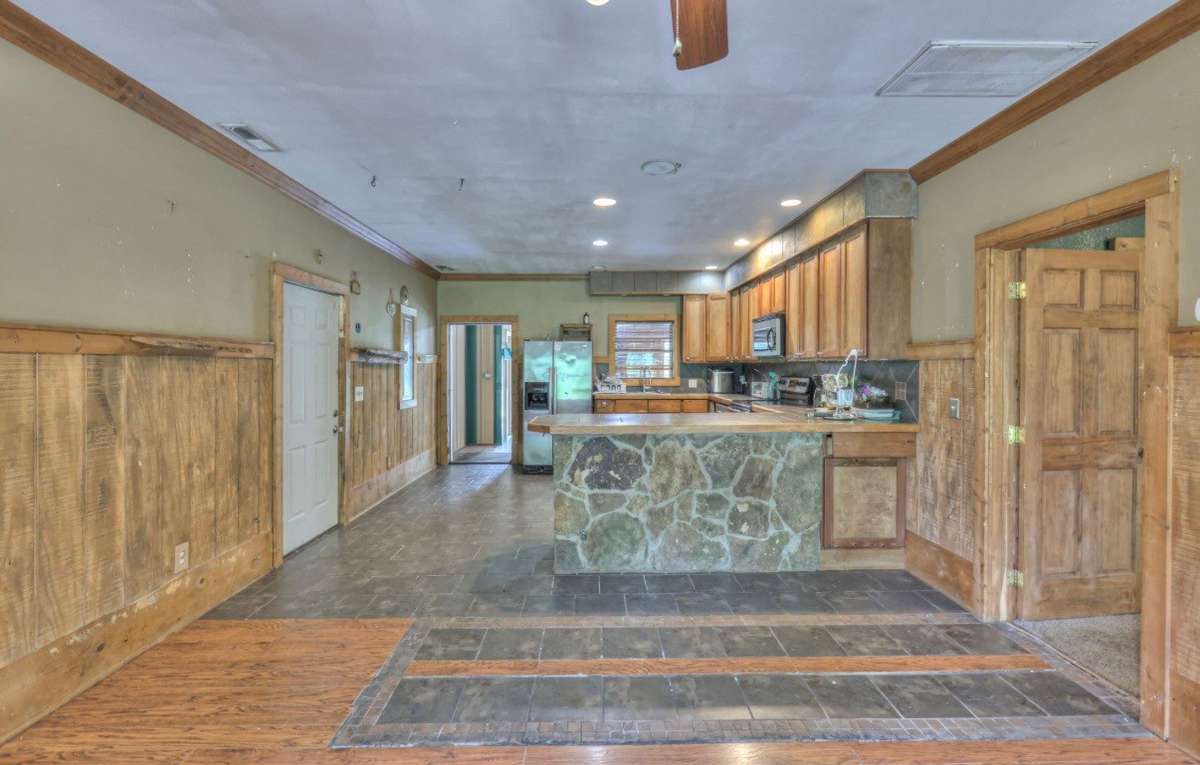 Den off kitchen