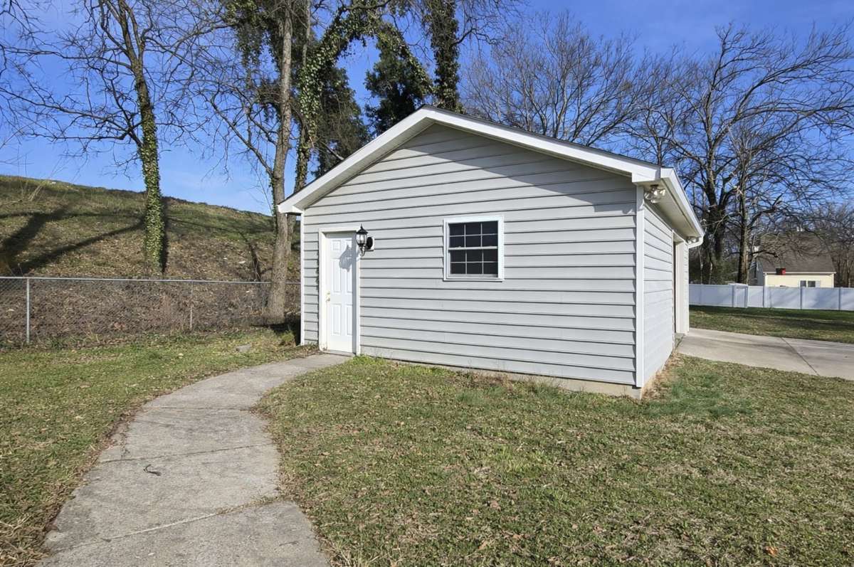 Detached Garage/Workshop with Full Bath
