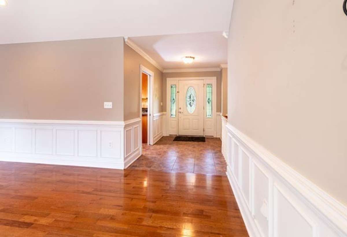 Foyer.