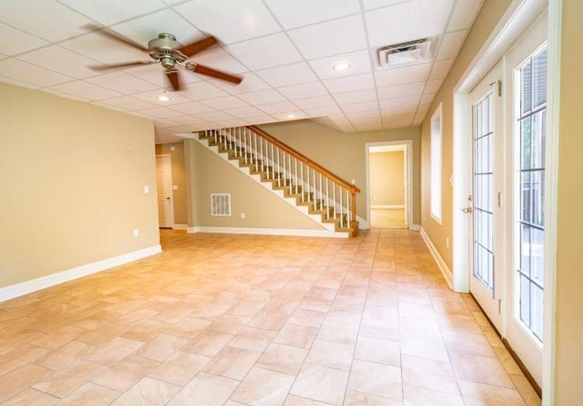 Bonus area/extra den in finished basement