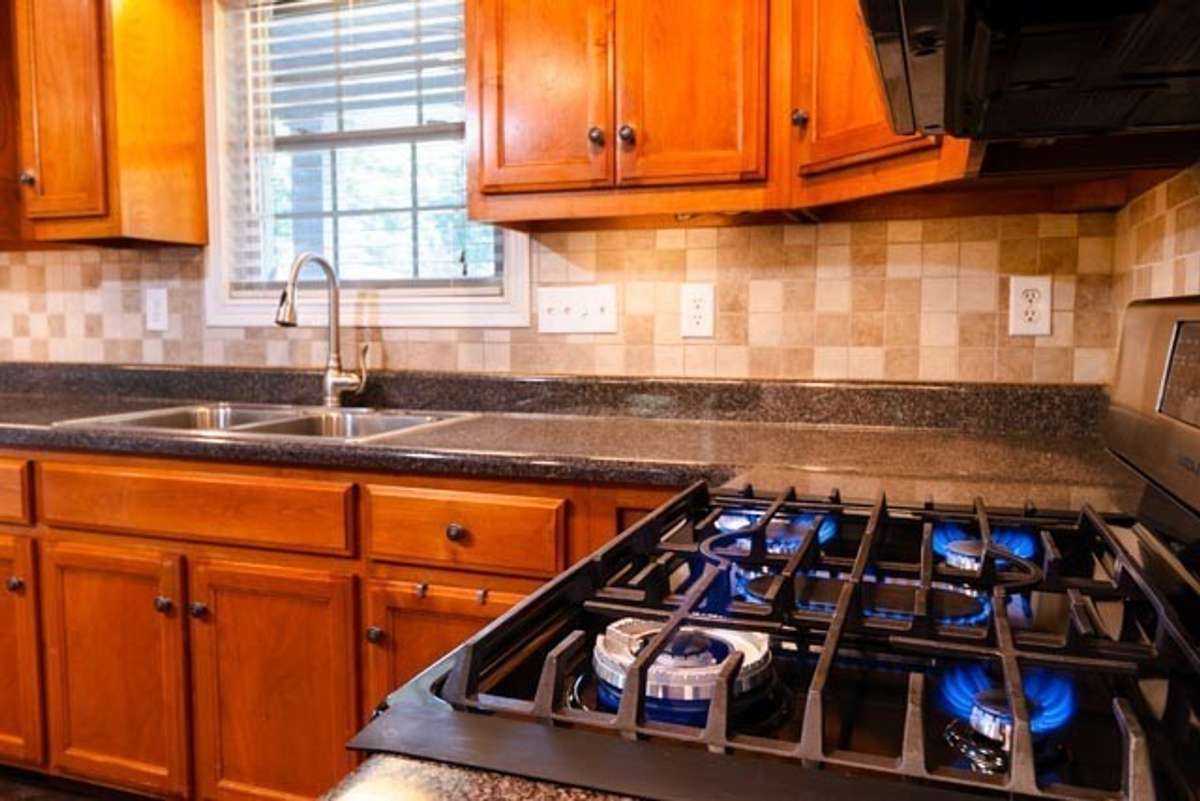 Gas stove- natural gas