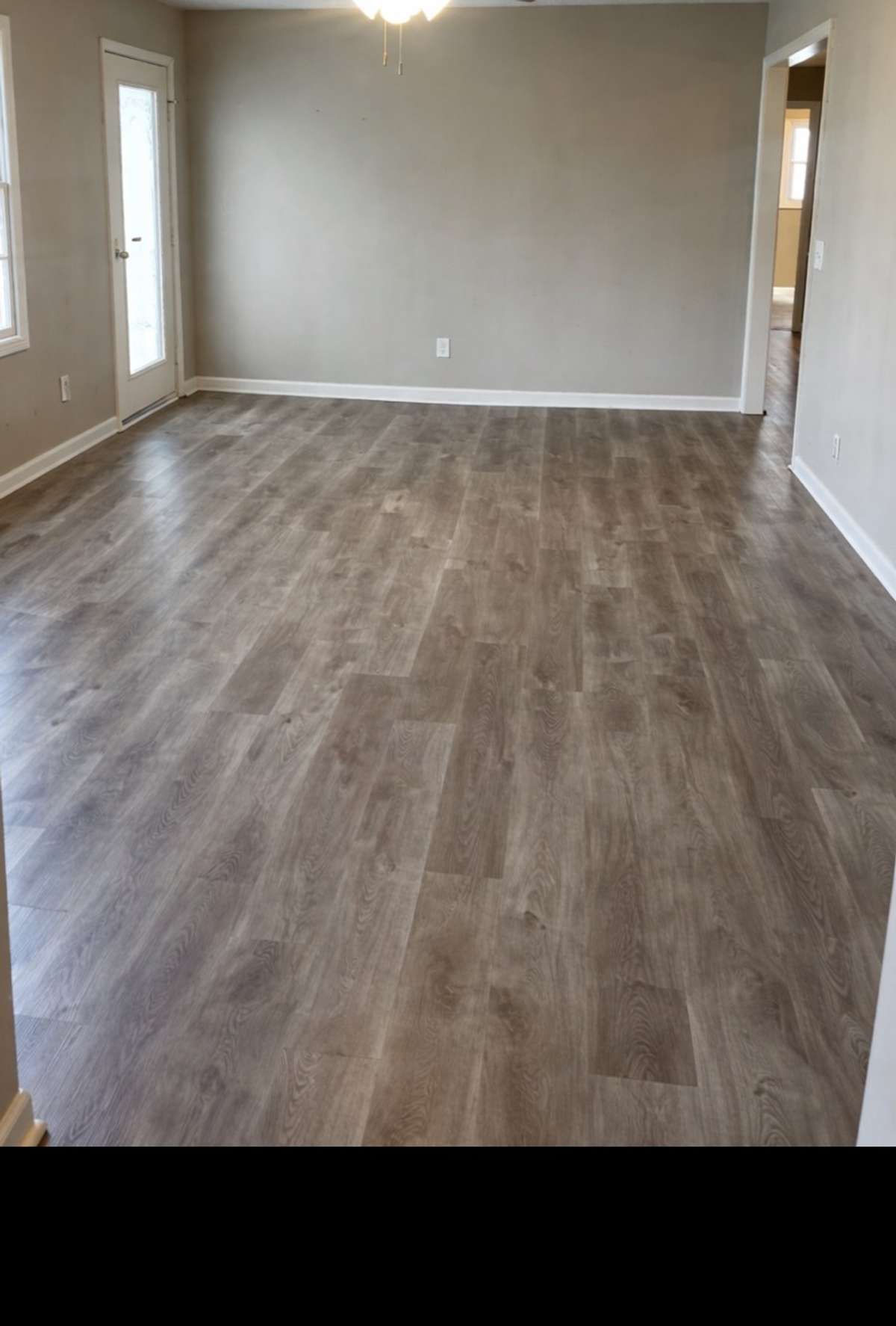 Living Room without virtual staging!